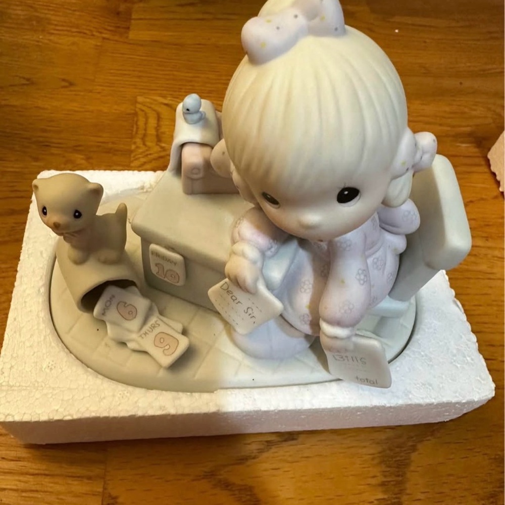 Precious Moments  Praise the Lord Anyway Adorable Figurine with Child and Puppy